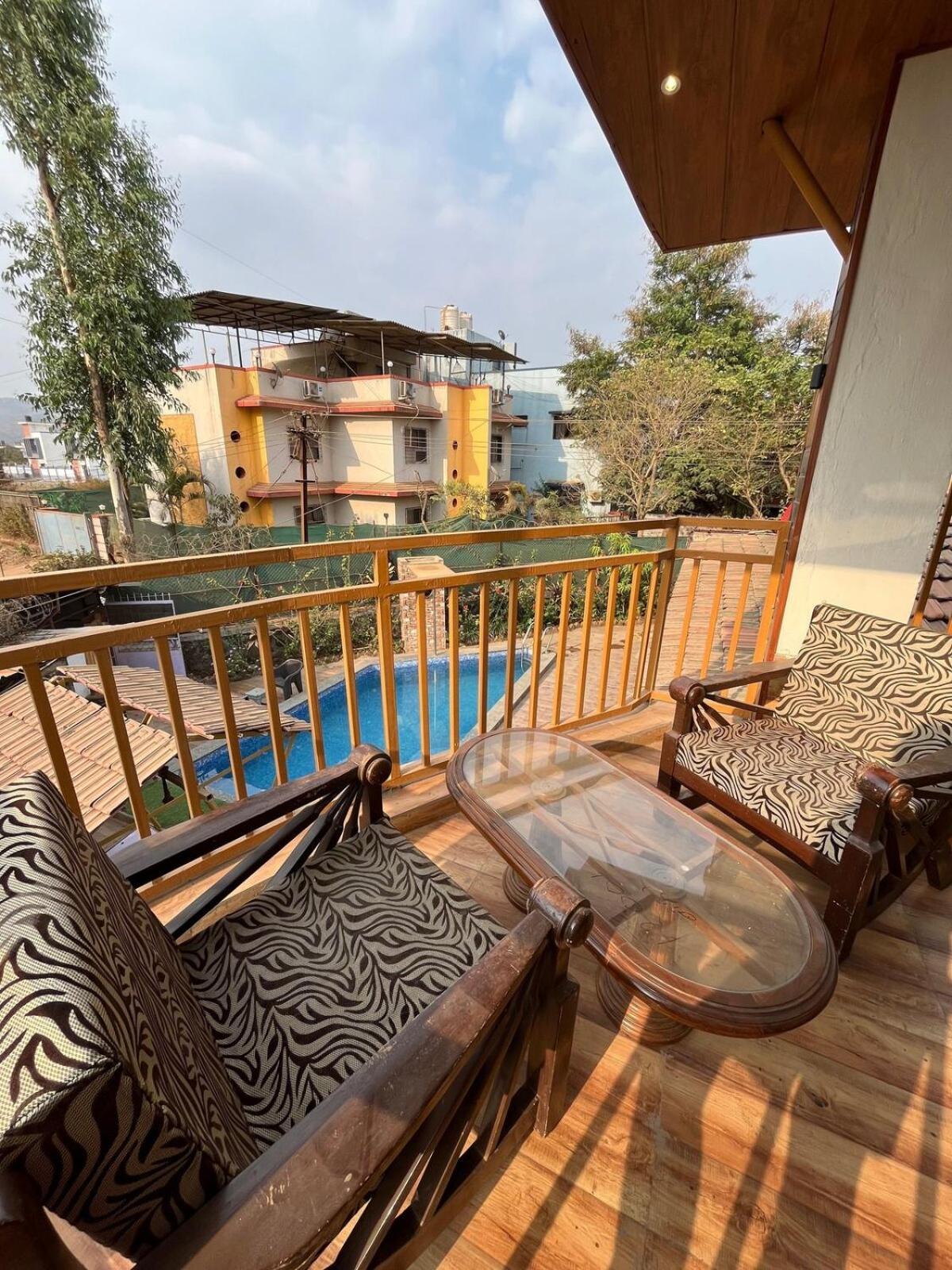 Govind Villa - 3Bhk Penthouse Suite With Pool Splash Лонавала Экстерьер фото