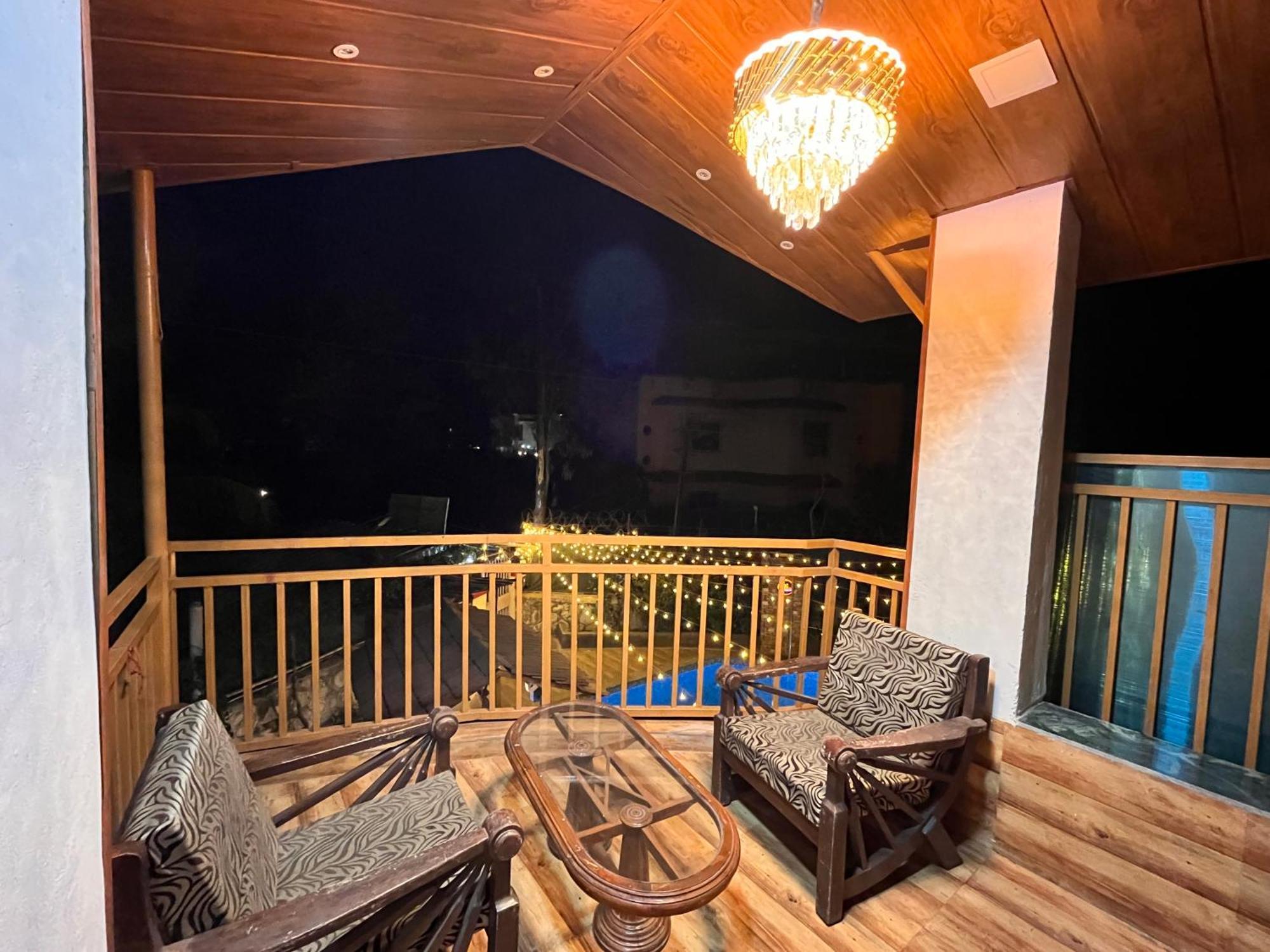Govind Villa - 3Bhk Penthouse Suite With Pool Splash Лонавала Экстерьер фото